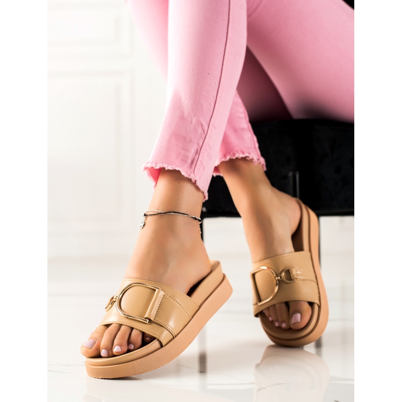 MIKA Stylische beige Flip-Flops braun 1