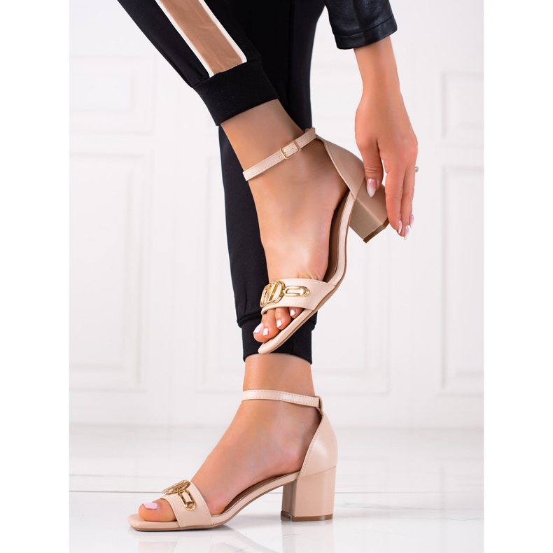 Seastar Sandalen mit goldener Dekoration beige 2