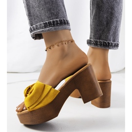 Gelbe Sarthe-High Heels 1