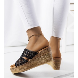 Schwarze Clara-Keilabsätze 1