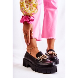 PS1 Lederschuhe mit dekorativer schwarzer Karminkette 1