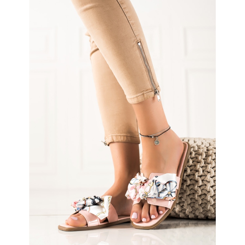 SHELOVET Hausschuhe mit einer dekorativen Schleife rosa 2