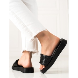 Small Swan Schwarze Hausschuhe 1