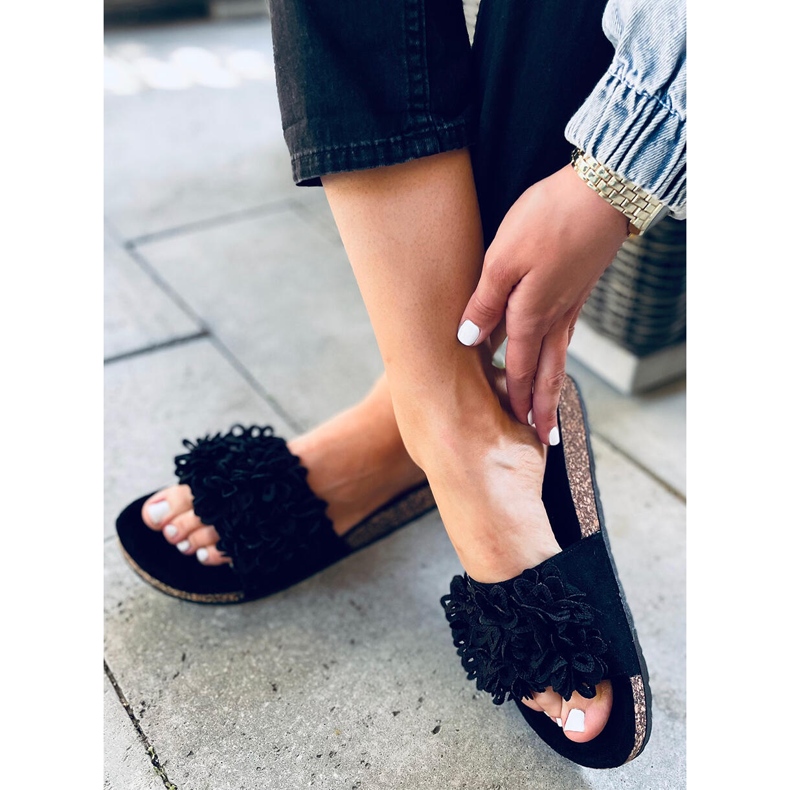 Beerenschwarze Korkhausschuhe 1