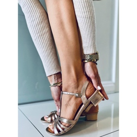 Glitzernde Champagner-Sandalen mit niedrigem Absatz rosa 2