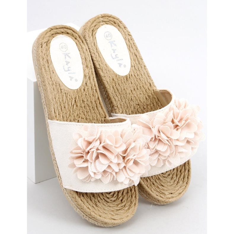 Floral Fiesta Primrose Beige Pantoffeln 2