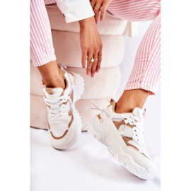 PM2 Modische Sportschuhe aus Textil Beige und Weiß Amariso 1