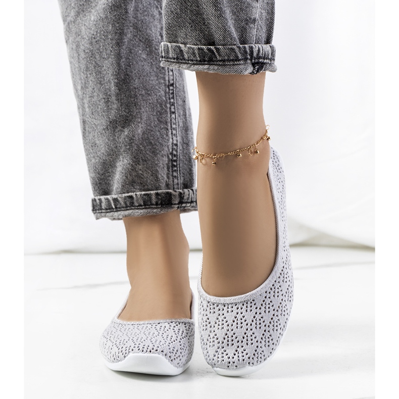 Graue durchbrochene Ballerinas von Holmen 1