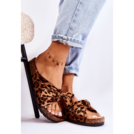 Wendy Braune und schwarze Korksohle Hausschuhe beige 1