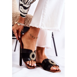 PS1 Bequeme Damenhausschuhe mit schwarzem Ginera-Ornament 1