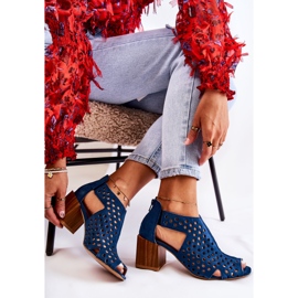 Durchbrochene Stiefel auf einem Pfosten Maciejka 04593-17 Marineblau navy blau 2