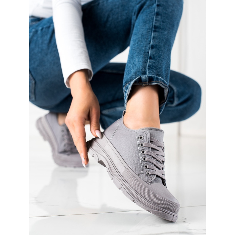 SHELOVET Turnschuhe auf der Plattform grau 1