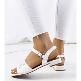 Tanna elegante weiße Sandalen 1