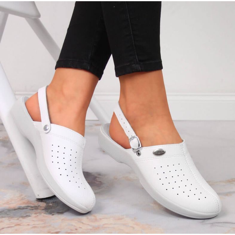 Sanitär Inblu W ARC14 Hausschuhe weiß 2