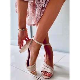 Leslie Beige Sandaletten 1