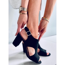 Stacy Schwarze hochhackige durchbrochene Sandalen 1