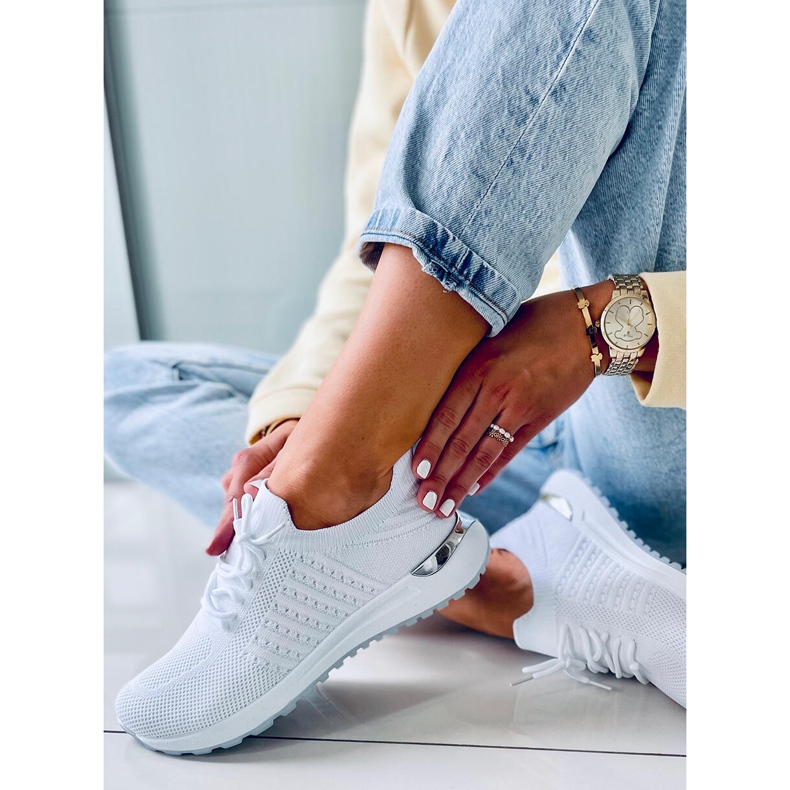 Lars Weiße Sockensneaker 2