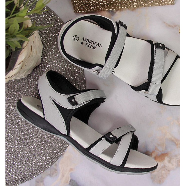 Graue Sportsandalen mit Klettverschluss W American Club schwarz 2