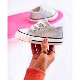 Kinder Turnschuhe gebunden Silber Wella 1