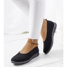 Schwarze Turnschuhe von Meeri 1