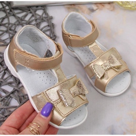 Sandalen mit Klettverschluss Kornecki Jr KOR6309 golden 1