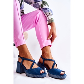 Wildledersandalen mit massivem Absatz Maciejka 05543-17 Marineblau 2