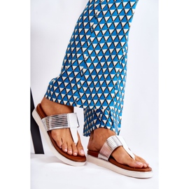 Damensandalen auf der Plattform Weiß und Silber Morissa silber- 1