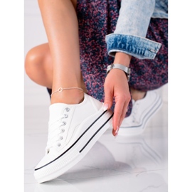 SHELOVET Turnschuhe auf der Plattform weiß 1