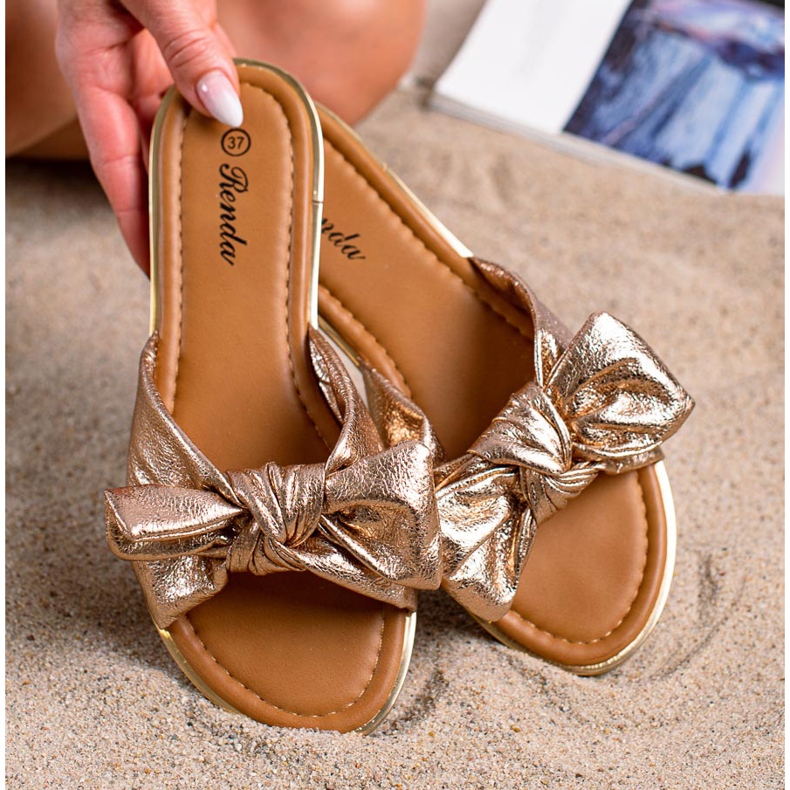 SHELOVET Goldene Pantoffeln 2