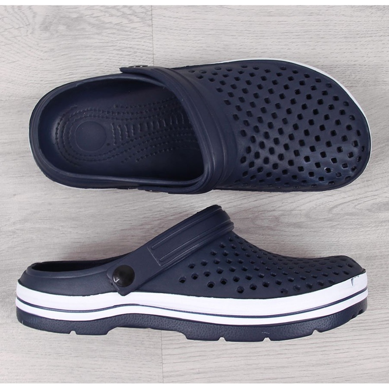 NEWS Marineblaue durchbrochene Schaumstoffpantoffeln 1