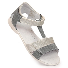 Mädchensandalen mit Klettverschluss Silber Kornecki 6323 grau 1