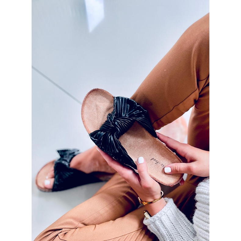 Mossschwarze Korkhausschuhe 1