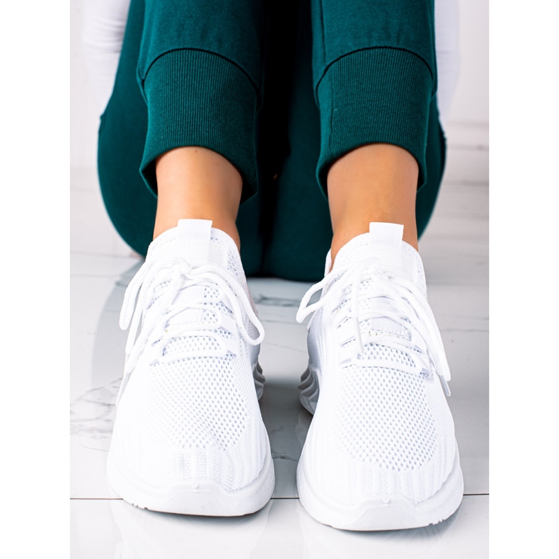 SHELOVET Weiße Sportschuhe 1