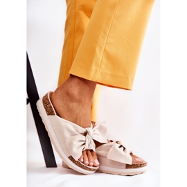 PG1 Hausschuhe auf der beige so bequemen Plattform 1