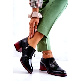 S.Barski Lackierte modische Schuhe an einem schwarz-roten Lorena-Pfosten 2