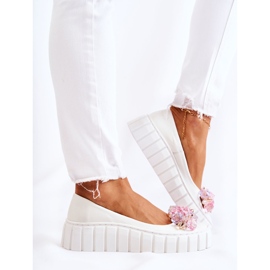 PA2 Leder-Ballerinas auf einer Plattform mit einer farbenfrohen weißen Ladette-Dekoration 2