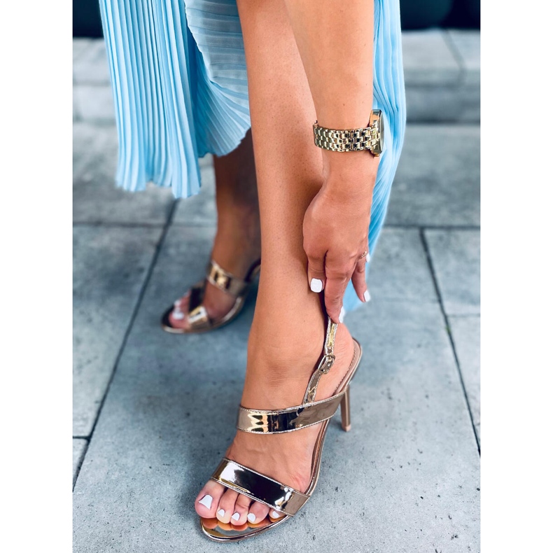 Sandalen auf einem hohen Absatz von Amanda Champagne rosa 1