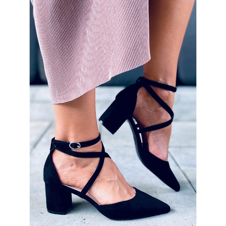 Sandra Schwarze High Heels 2