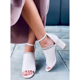 Sandaletten mit hohem Absatz Mary Beige 2