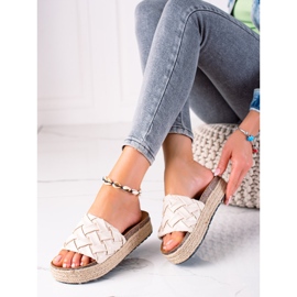 SHELOVET Hausschuhe auf der Plattform beige 1