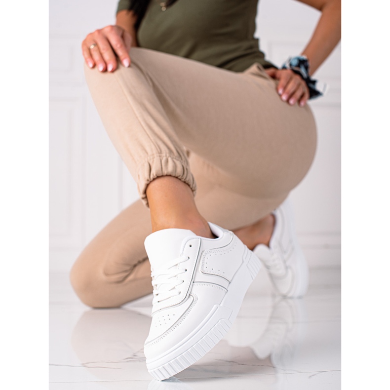 SHELOVET Weiße Turnschuhe grau 1