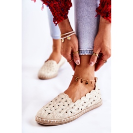 Damen-Slip-On-Ballerinas mit beigen Blumen 1