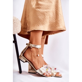 PA2 Damen Ledersandalen auf einem flachen Absatz Golden Morlee 1