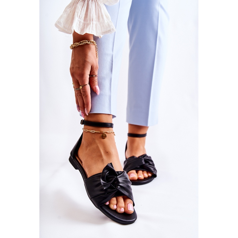 Modische Astana-Sandalen aus schwarzem Leder für Damen 1