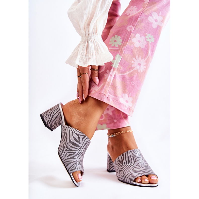 Leder Damenhausschuhe auf High Heel Zebra Grey Nessita silber- 2