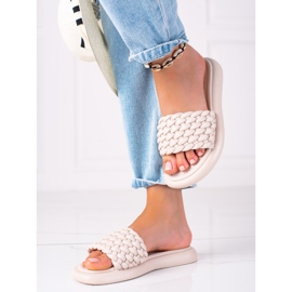 SHELOVET Geflochtene Hausschuhe für Damen beige 1