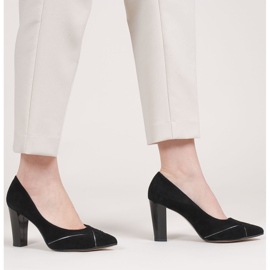 Marco Shoes Schwarze Wildlederpumps mit Muster 1