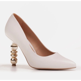 Marco Shoes Weiße Lederabsätze mit Steinen 1