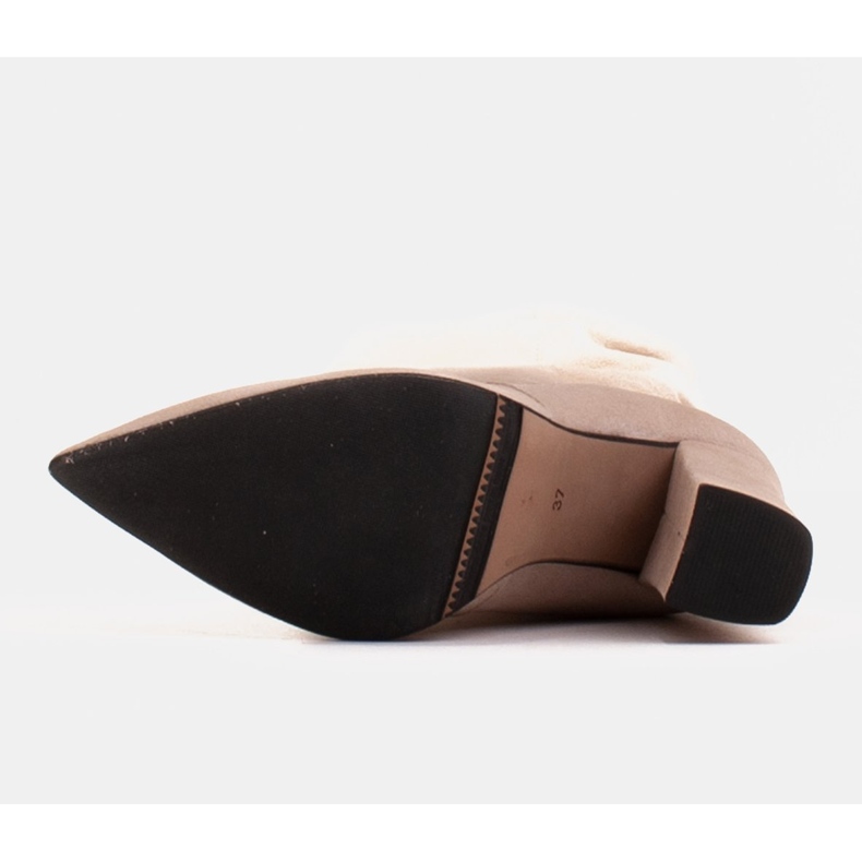 Marco Shoes Hohe, plissierte beige Stiefel aus naturbelassenem Wildleder 1