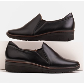 Radoskór Bequeme Schuhe für einen breiteren Fuß auf leichter Sohle schwarz 1